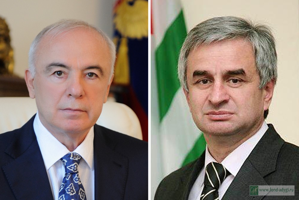 Абхазия и Адыгея намерены усиливать торгово-экономическое сотрудничество 