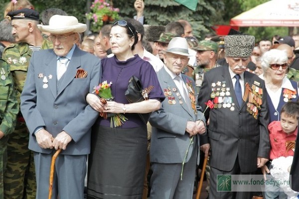 В Нальчике прошли скачки в честь Дня Победы