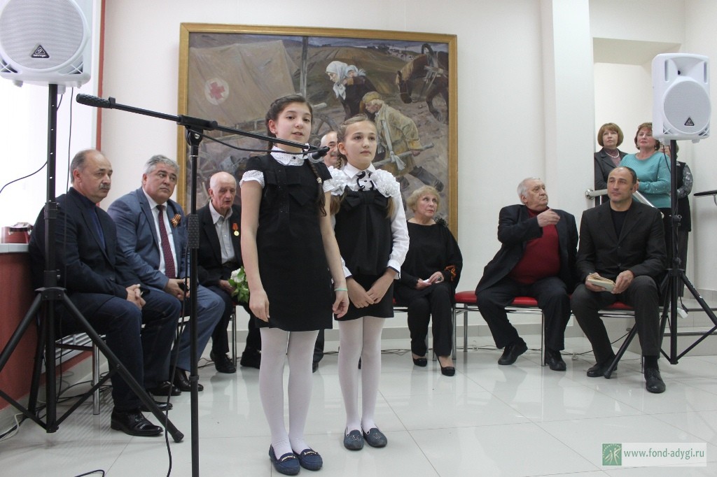 Выставка «Этих дней не смолкнет слава…» открылась в Музее изобразительных искусств в Нальчике